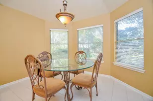 4606 Russett Ln, Sugar Land, TX 77479 - Photo 10