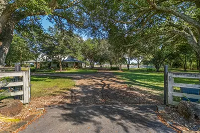13319 Colony Road, Needville, TX 77461 - Photo 6