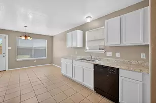 21830 Paril Creek Dr, Houston, TX 77073 - Photo 2