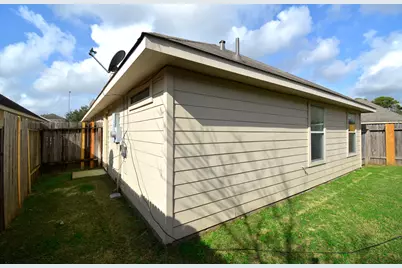 12010 Gregory Crossing Way, Houston, TX 77067 - Photo 24