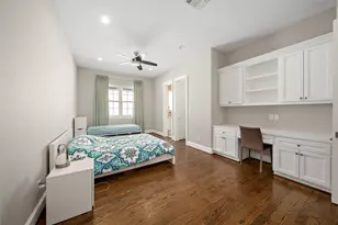 3766 Drake St, Houston, TX 77005 - Photo 32