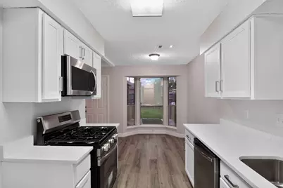 15410 Wildwood Lake Drive, Houston, TX 77083 - Photo 6