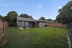 15410 Wildwood Lake Dr, Houston, TX 77083 - Photo 12