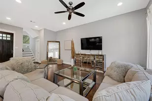 407 Yale Oaks Ln, Houston, TX 77091 - Photo 8