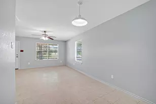 11411 Roandale Dr, Houston, TX 77048 - Photo 12