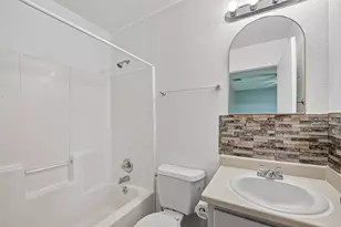 11411 Roandale Dr, Houston, TX 77048 - Photo 18