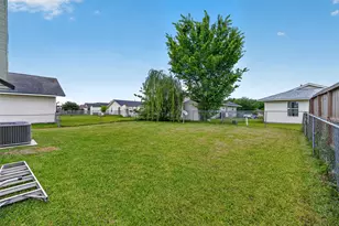 11411 Roandale Dr, Houston, TX 77048 - Photo 32