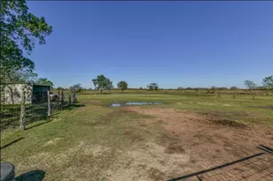 34366 Owens Rd, Hempstead, TX 77445 - Photo 20