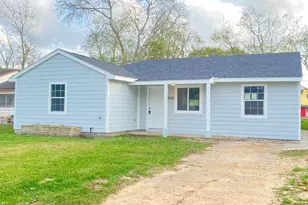 5502 Heron Dr, Houston, TX 77033 - Photo 2