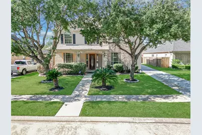 2104 Windy Shores Drive, Pearland, TX 77584 - Photo 2