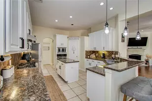 2104 Windy Shores Dr, Pearland, TX 77584 - Photo 8