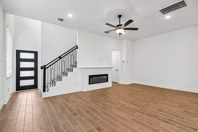 9446 Garden Gate Drive, Missouri City, TX 77459 - Photo 6