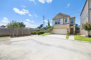 1903 Monaco Memorial Ln, Houston, TX 77043 - Photo 26