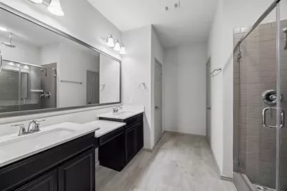 1903 Monaco Memorial Lane, Houston, TX 77043 - Photo 16