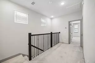 1903 Monaco Memorial Ln, Houston, TX 77043 - Photo 14