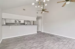 11306 Bayou Pl Ln, Houston, TX 77099 - Photo 8