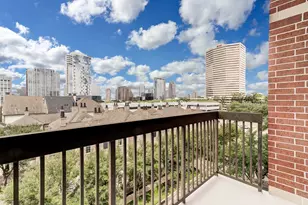 2211 Briarglen Dr, Houston, TX 77027 - Photo 6
