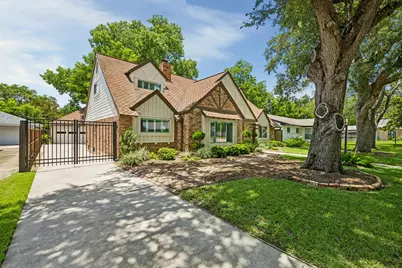 18222 Barbuda Lane, Houston, TX 77058 - Photo 24