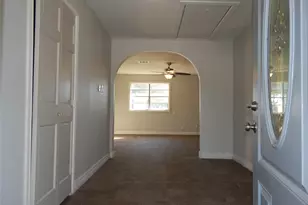 206 Arnett Ln, Houston, TX 77037 - Photo 4