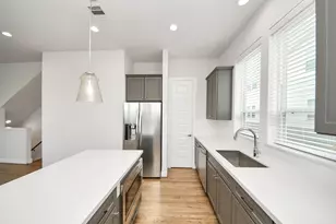 2719 Clinton Dr, Houston, TX 77020 - Photo 24