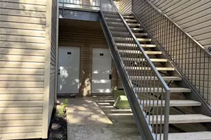 9707 Richmond Ave Apt 77, Houston, TX 77042 - Photo 4