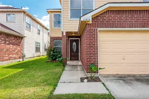 11818 Eagle Island Ln, Houston, TX 77034 - Photo 1
