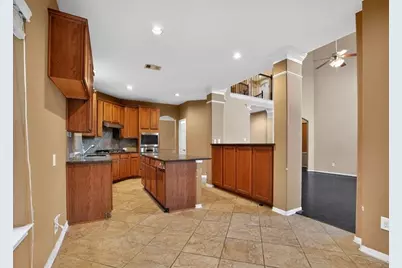 9510 Gentry Shadows Lane, Humble, TX 77396 - Photo 12