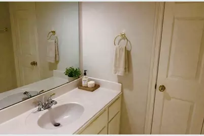 4402 Water Elm Way, Houston, TX 77059 - Photo 14