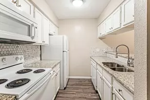 7313 Gulf Freeway, Houston, TX 77017 - Photo 1