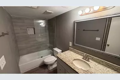 7313 Gulf Freeway #403, Houston, TX 77017 - Photo 10