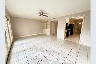 806 Wax Myrtle Lane, Houston, TX 77079 - Photo 14