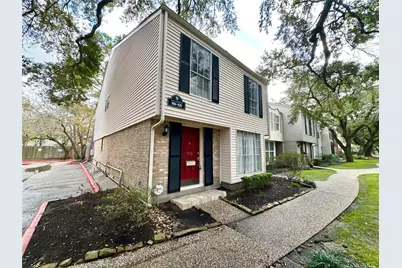 806 Wax Myrtle Lane, Houston, TX 77079 - Photo 2