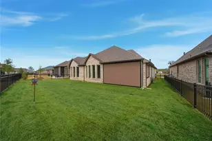 10131 Lehman Dr, Willis, TX 77318 - Photo 36