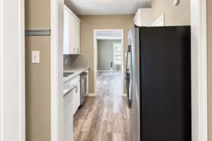 4611 Ave Q 1/2, Galveston, TX 77551 - Photo 8