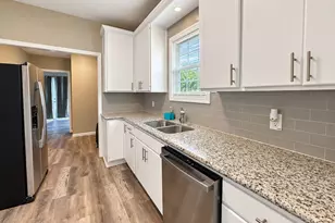 4611 Ave Q 1/2, Galveston, TX 77551 - Photo 4