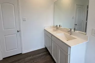 813 Brazos Trl, Dayton, TX 77535 - Photo 2