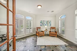 212 Falcon Lake Cir, Friendswood, TX 77546 - Photo 10