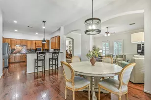 212 Falcon Lake Cir, Friendswood, TX 77546 - Photo 20