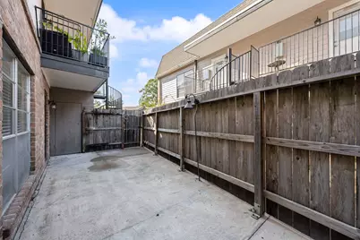 1809 Stoney Brook Drive #71, Houston, TX 77063 - Photo 34