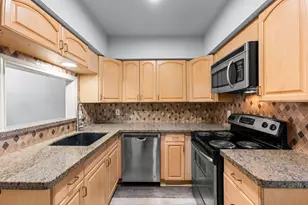 1809 Stoney Brook Dr, Houston, TX 77063 - Photo 16