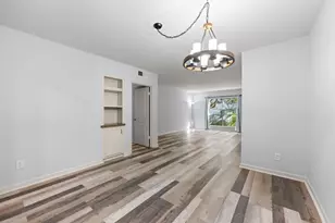1809 Stoney Brook Dr, Houston, TX 77063 - Photo 12