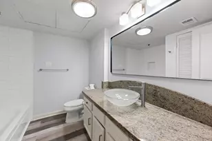 1809 Stoney Brook Dr, Houston, TX 77063 - Photo 22