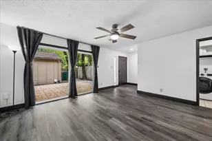 2407 W Settler's Way, The Woodlands, TX 77380 - Photo 8