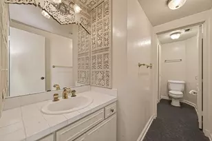 7937 Woodway Dr, Houston, TX 77063 - Photo 24