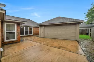 2105 Winged Foot Dr, League City, TX 77573 - Photo 4