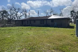 419 Lee Ave, Jones Creek, TX 77541 - Photo 12