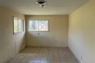 419 Lee Ave, Jones Creek, TX 77541 - Photo 8