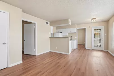 2750 Holly Hall Street #506, Houston, TX 77054 - Photo 4