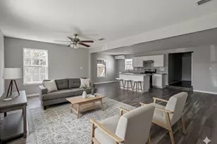 7703 McHenry St, Houston, TX 77087 - Photo 2