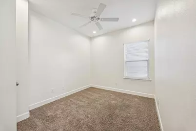 5402 Jonathan Lane, Houston, TX 77011 - Photo 26